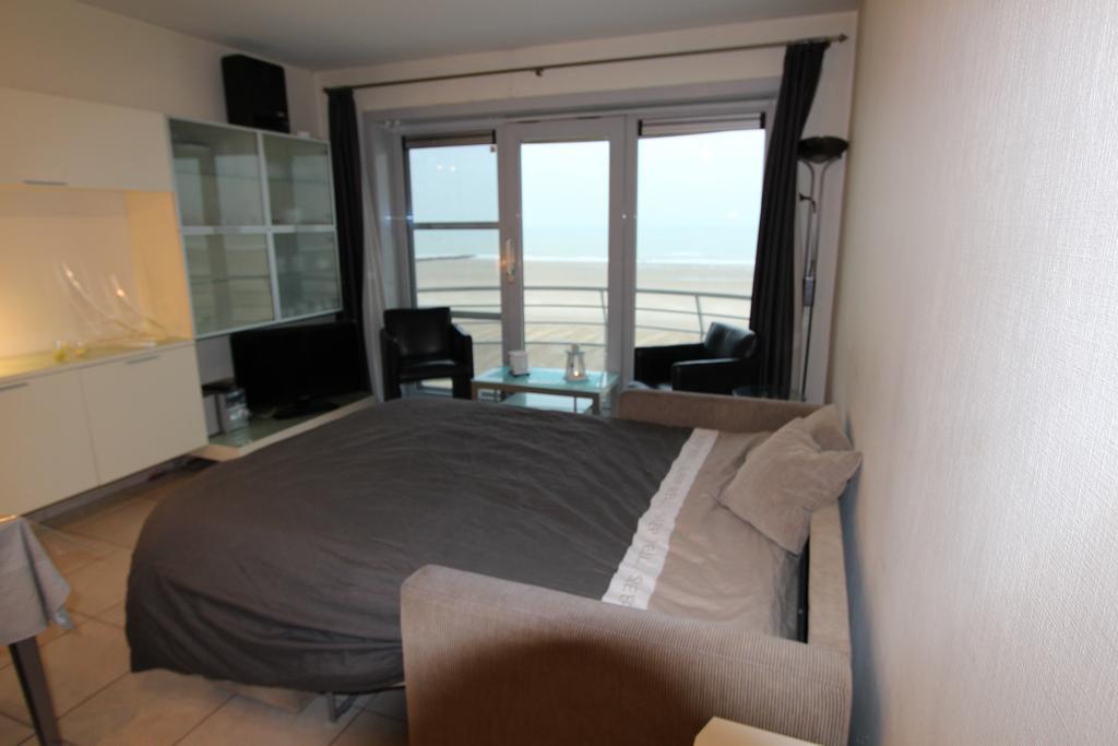 Appartement Zeezicht Oostende Ruang foto