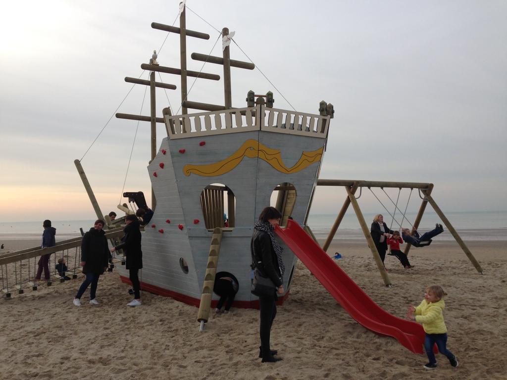 Appartement Zeezicht Oostende Bagian luar foto